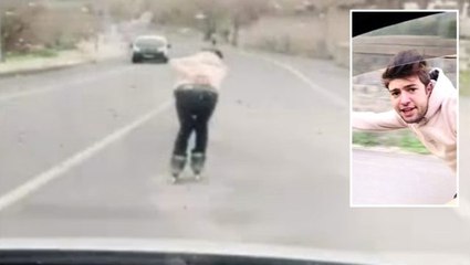Patenli gençler, seyir halindeki araca tutunarak yolcuya adres sordu