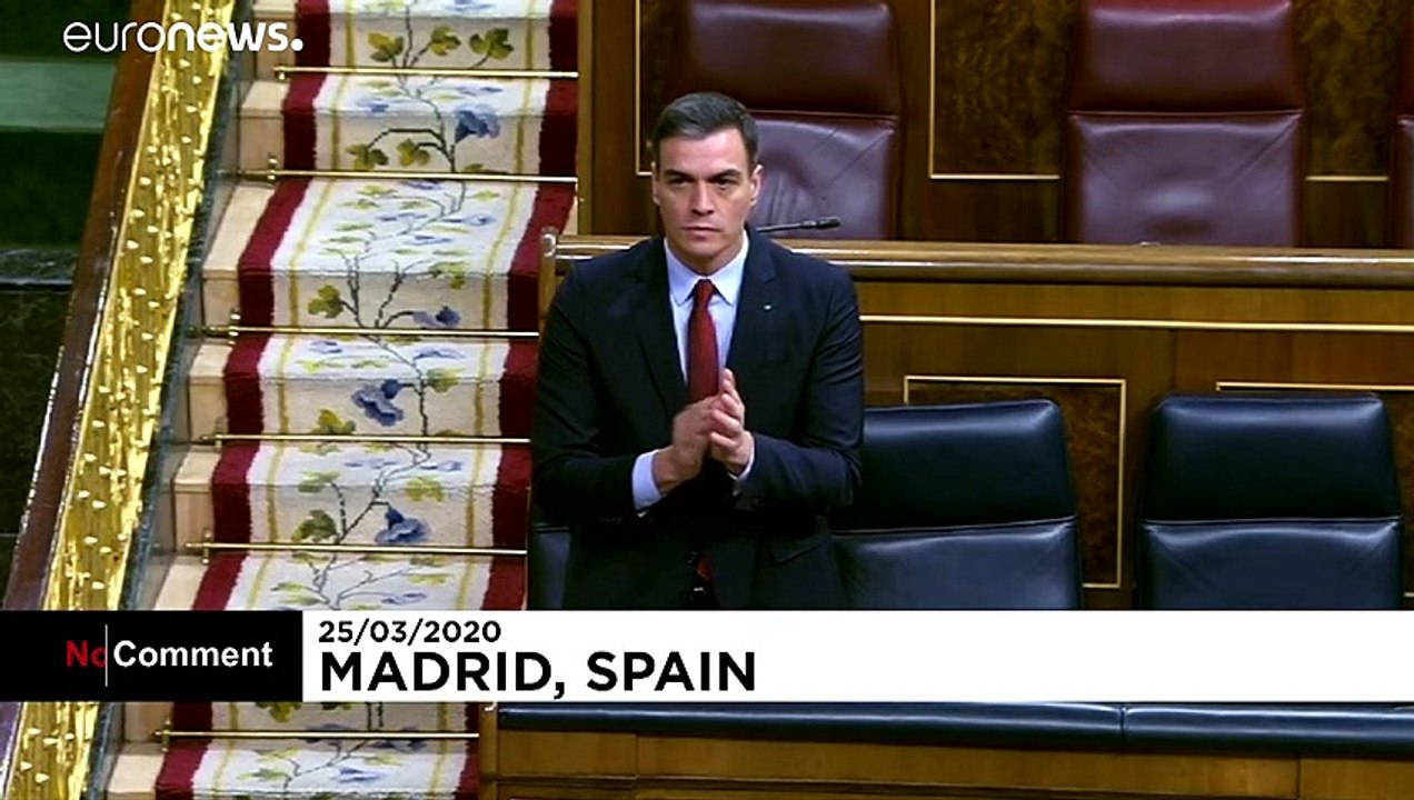 Spanien: Beifall für die Helfer in der Not