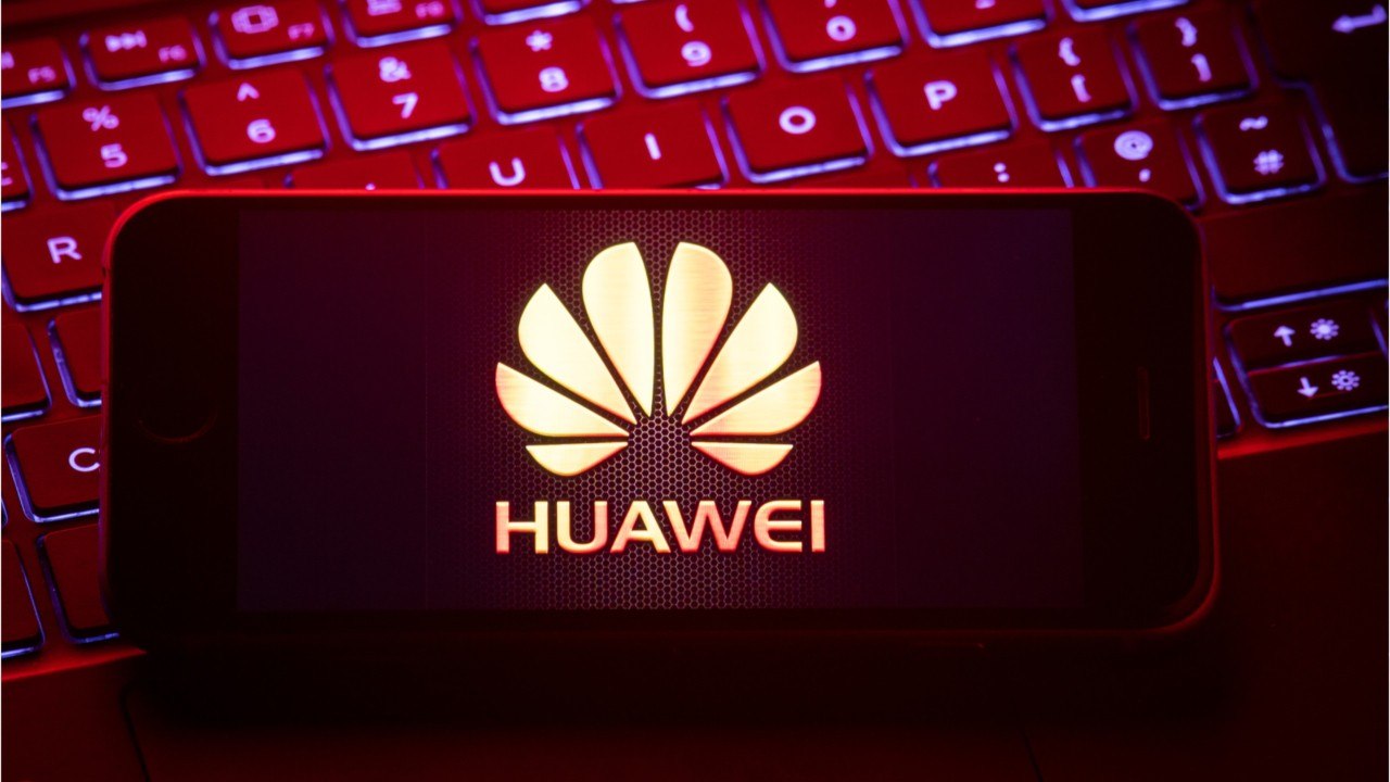 Huawei Creates Siri Rival