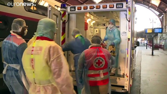 شاهد: فرنسا تحول عربات قطار سريع إلى وحدات عناية مركزة لنقل مصابين بكورونا