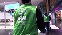 İHH'dan havalimanında mahsur kalan yabancı yolculara insani yardım - İSTANBUL
