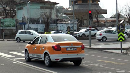 Trafik ışıklarında 'evde kal' çağrısı - DİYARBAKIR