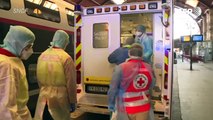 Francia evacuó en tren de alta velocidad a pacientes de la región más golpeada por COVID-19