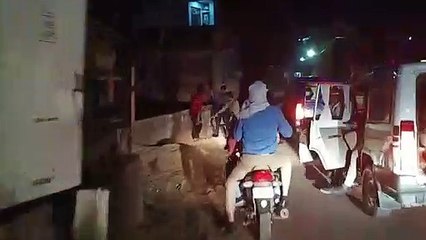 इटावा: सड़कों पर घूम रही जनता की शामत लेने निकले क्षेत्र अधिकारी