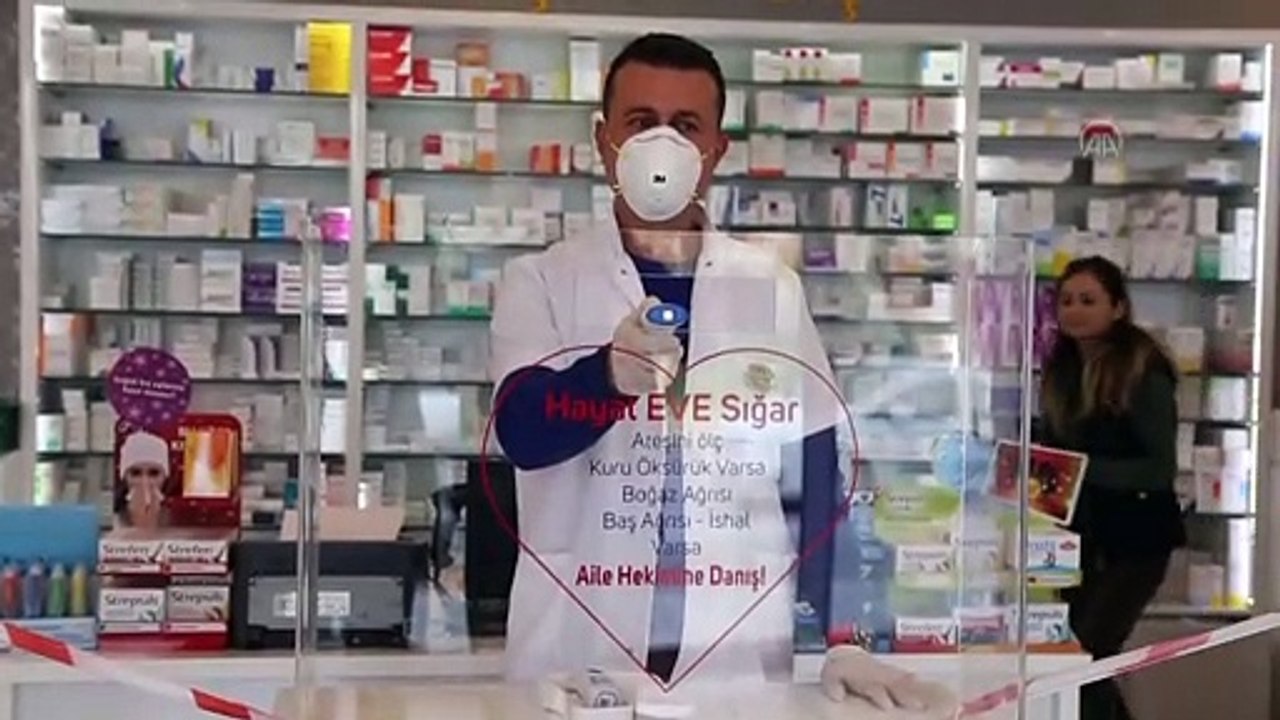 Koronavirüs tespitine yardımcı olmak için eczanede ateş ölçümü yapılıyor - MUĞLA