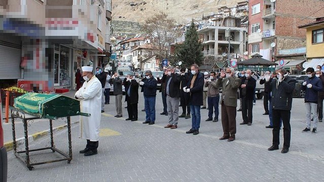 Cenaze namazında corona tedbiri