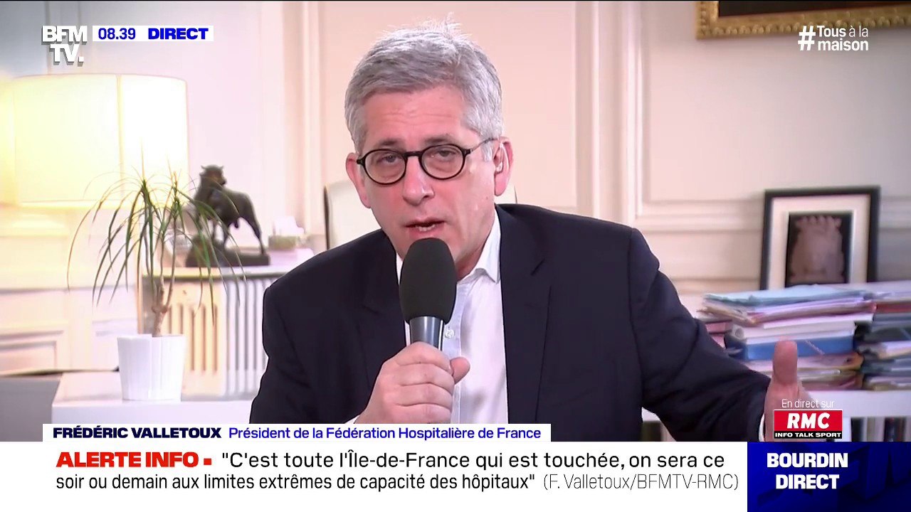 Le président de la Fédération hospitalière de France estime que l'Île-de-France "sera ce soir ou demain aux limites extrêmes de capacité des hôpitaux"