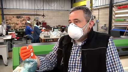 La pequeña empresa también arrima el hombro