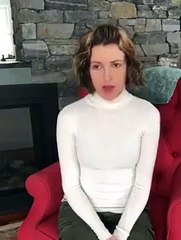 Amerikalı kadın sanatçı okuduğu Kuran  ayetiyle büyüledi