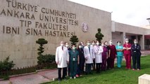 Ankara Üniversitesi hekimleri ile sağlık çalışanlarından 