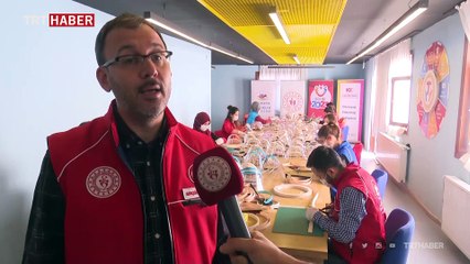 Gençlik merkezleri günlük 40 bin korumalı maske üretecek