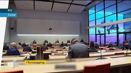 L'Eurozapping : les malades localisés par leur téléphone en Suisse