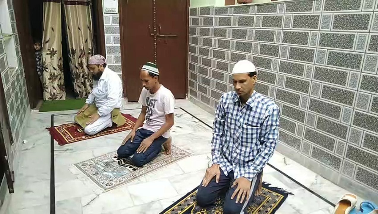 शामलीः मस्जिदों में चार आदमियों ने पढ़ी जुमे की...