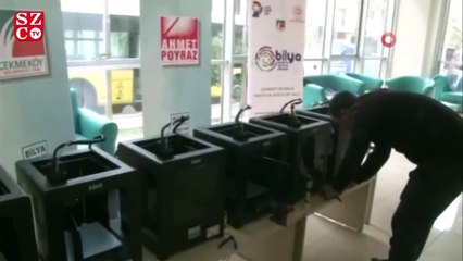 Koronavirüse karşı 3D yazıcı ile siperli maske üretimi