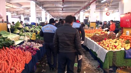 Esenyurt Belediyesi’nden semt pazarı ve marketlere denetim