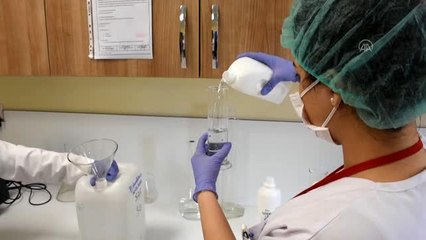 Halk sağlığı laboratuvarı dezenfektan üretim merkezine dönüştürüldü