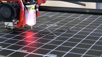 Öğretmenlerden sağlıkçılar için 'yüz koruyucu siperlik' üretimi - TRABZON