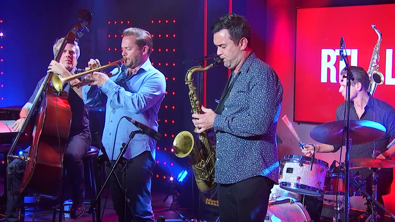 Kyle Eastwood - Skyfall - RTL Live