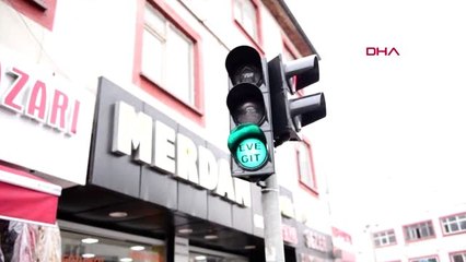 KAHRAMANMARAŞ Pazara girerken ellerini dezenfekte ediyorlar