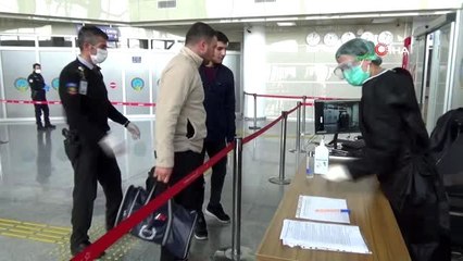 Havayoluyla kente gelenler sağlık kontrolünden geçiriyor