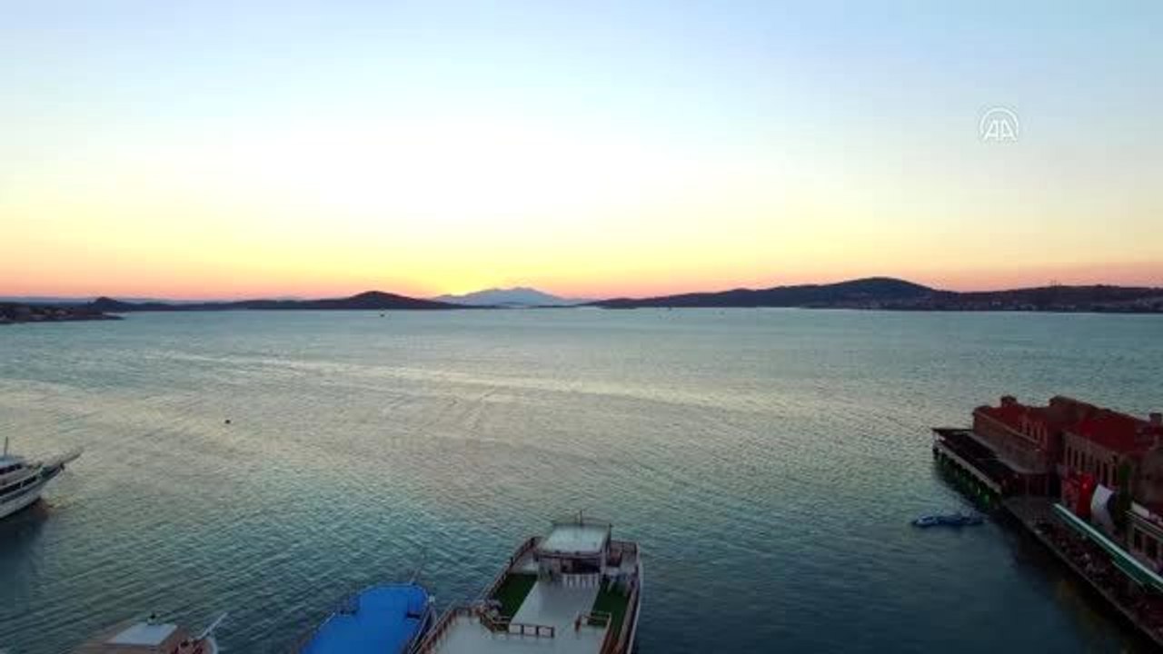 Ayvalık Belediye Başkanı Ergin'den yazlıkçılara "gelmeyin" uyarısı