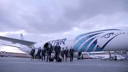 مصر للطيران تشارك في حملة خليك في البيت بفيديو يضم مجموعة من الركب الطائر