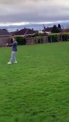 Vent : il est emporté par son cerf volant !