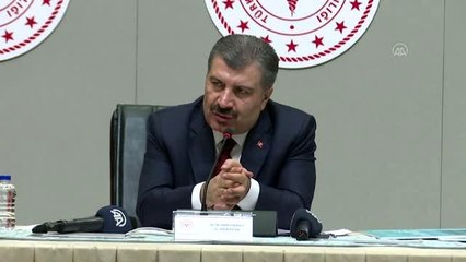 Sağlık Bakanı Koca: "Yoğun bakım ünitelerinde yüzde 62-63 oranında bir doluluk var"
