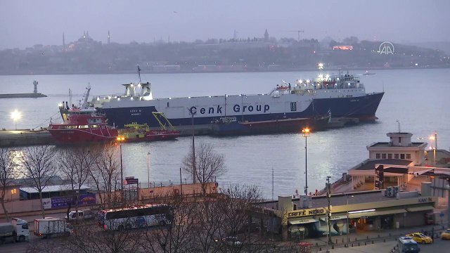 Koronavirüs karantina taahhüdünü kabul eden Avrupa'daki tır şoförleri deniz yoluyla yurda dönüyor - İSTANBUL