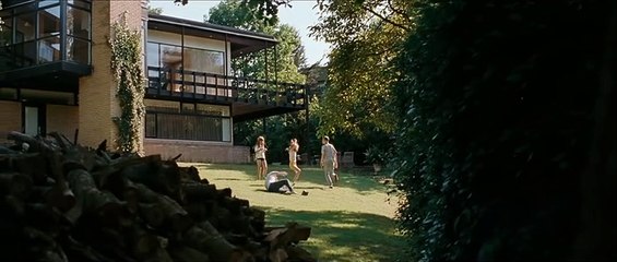 『罪と女王』予告：家庭と欲望の狭間で揺れる女性の衝撃的物語🎬