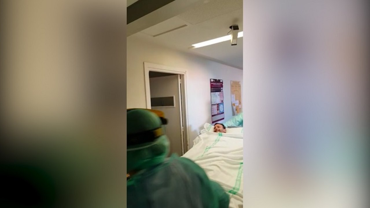 Guadalajara pasa a su primer paciente afectado por coronavirus de UCI a planta entre aplausos