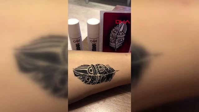 Koronavirüs dövme meraklılarını da etkiledi: Evde dövme yaptıranlar artıyor