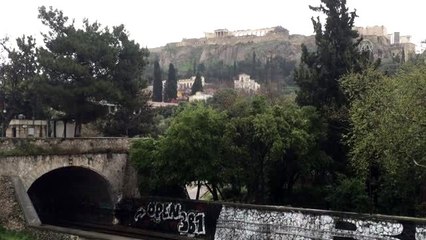 Sokaklar boş, hayalet kente döndü