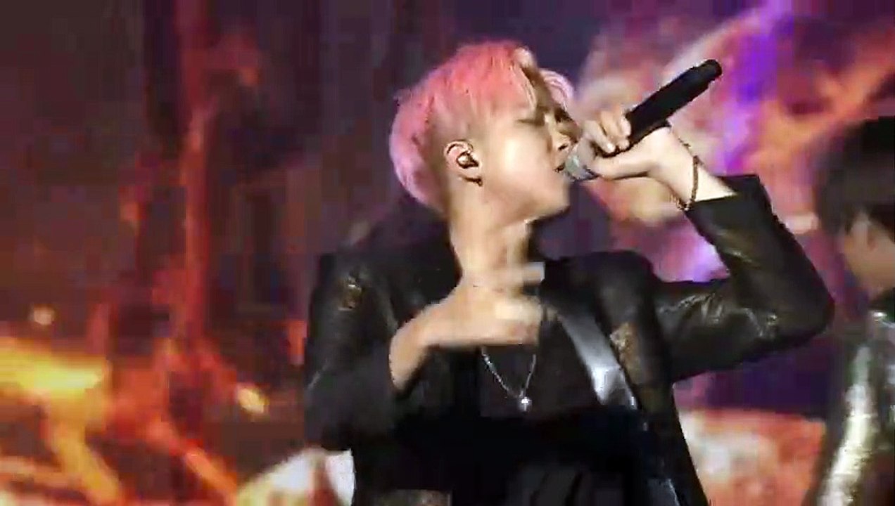 [ENGSUB] BTS 2015 HYYH 화양연화 On Stage P1