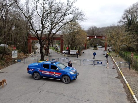 Sultangazi'de piknik alanları korona virüs nedeniyle kapatıldı