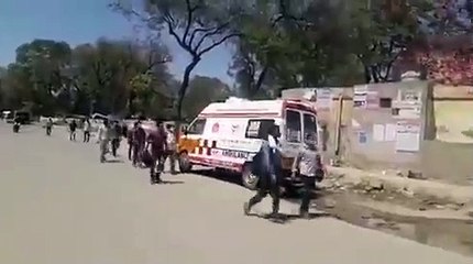 फतेहपुर: गाजियाबाद से आए मजदूरों को स्वास्थ्य परीक्षण कर भेजा घर