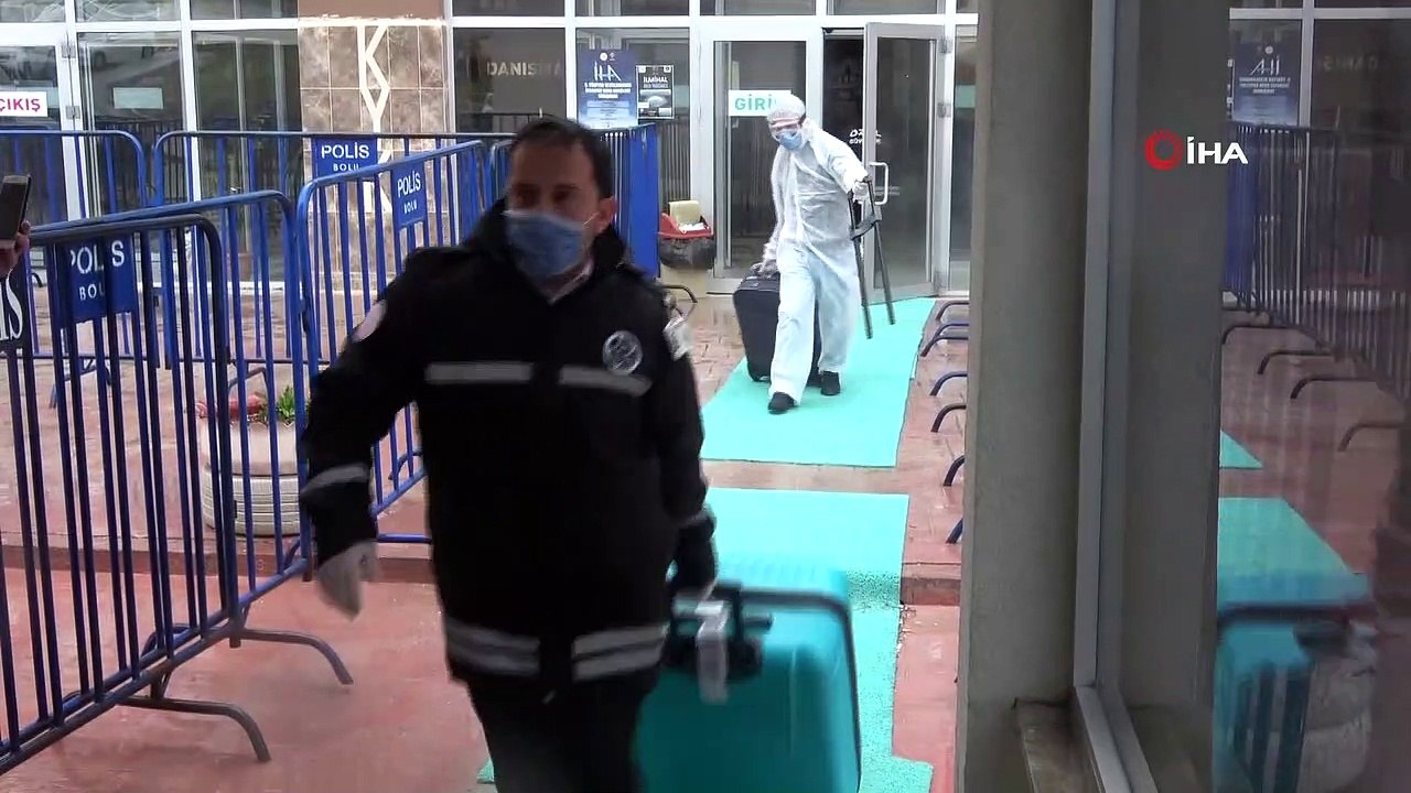 Bolu’da, Türkiye Cumhuriyeti’ne küfür eden karantinadaki 3 öğrenci gözaltına alındı