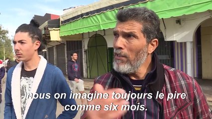 Coronavirus: A Rabat, dans un quartier pauvre, des Marocains confinés dans la précarité