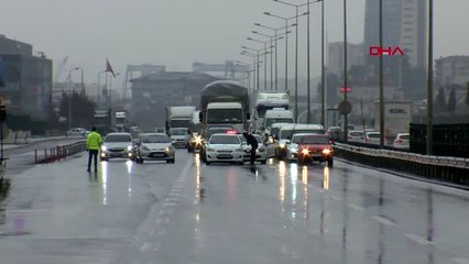 İSTANBUL'A GİRİŞ ÇIKIŞLARDA KORONAVİRÜS DENETİMLERİ