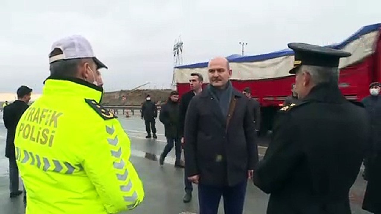 İçişleri Bakanı Süleyman Soylu, yol kontrol noktasını denetledi - ANKARA