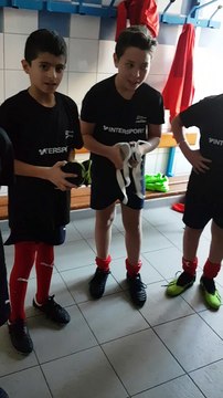 Cri de victoire des U11 contre Toulon USAM 2-4