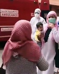 بالفيديو: صرخات من بيت أسرة ضحية كورونا بمراكش بعد نقل أمه للمستشفى