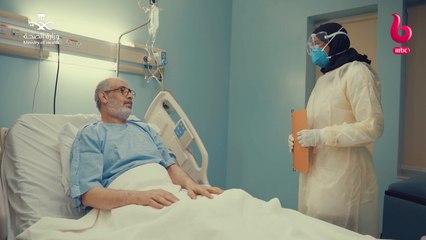 أمل ممرضة تشرف على حالات العزل الصحي وتكشف كيف تتعامل مع مرضى فيروس كورونا.. وهذه النصائح الغالية منها لكم #أبطال_المجتمع