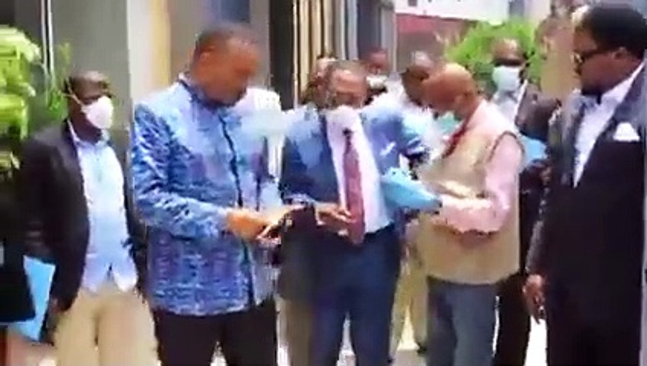Star times a donné un Canal au gouvernement comme contribution pouvant permettre à la communication sur le COVID 19