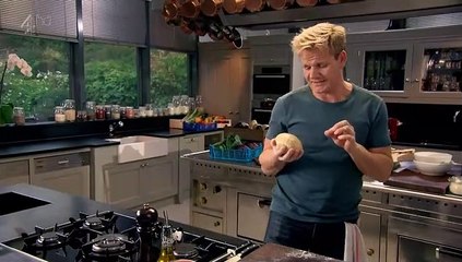 Gordon Ramsays Ultimate Cookery Course S01E12 - Better Baking