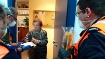 Voluntarios hacen compras para los más vulnerables en Errenteria
