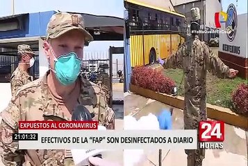 Desinfectan al  personal, buses y armamento de la Fuerza Aérea del Perú