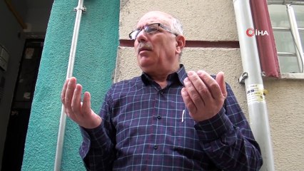 Mahalleli camlardan ve balkonlardan katıldı... 'Korona virüsün defi' için kurban kestiler