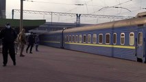 Rusya'da tahliye edilen Ukraynalılar Kiev'e geldi