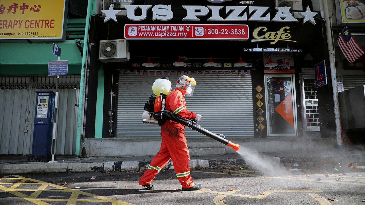 لتقليل الآثار الاقتصادية لكورونا.. مؤسسات خيرية ماليزية تدعم ذوي الدخل المحدود